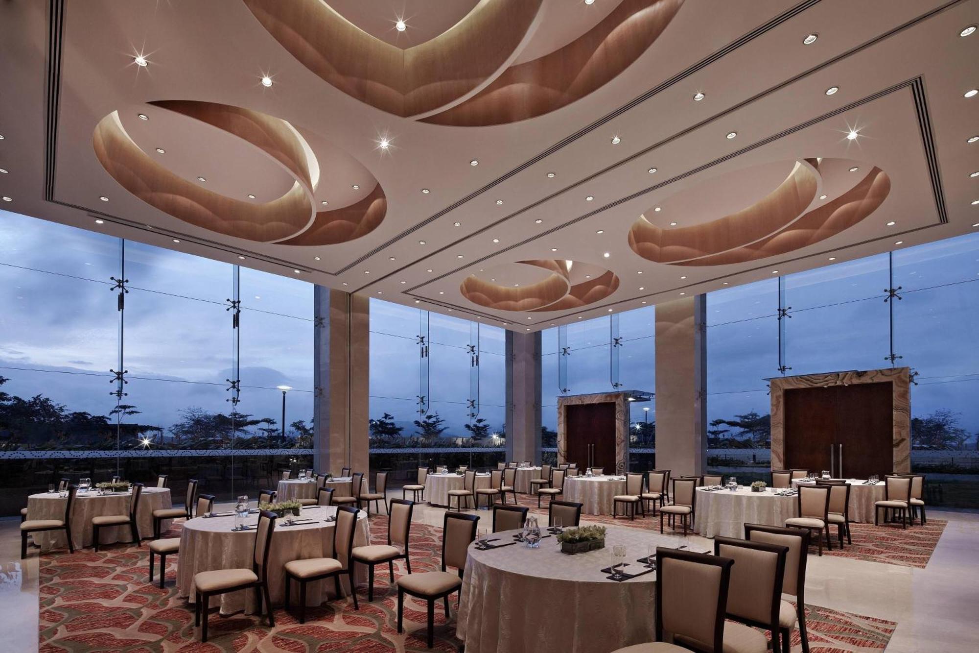 Courtyard By Marriott Pune Chākan Kültér fotó